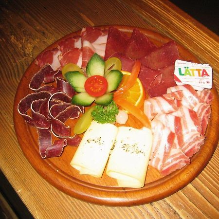 Hotel Baergsunnu Saas-Grund Luaran gambar