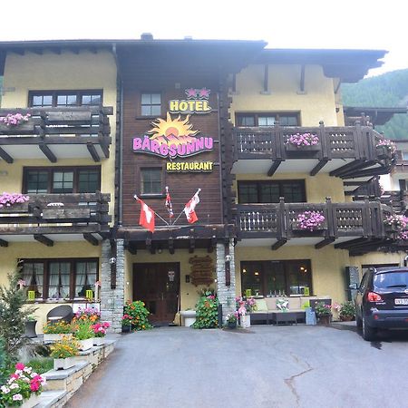 Hotel Baergsunnu Saas-Grund Luaran gambar