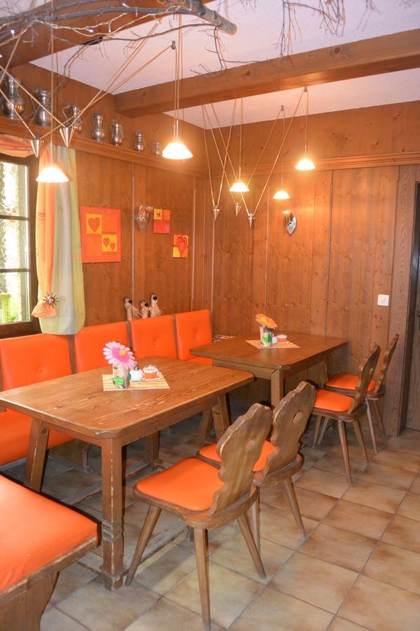 Hotel Baergsunnu Saas-Grund Luaran gambar