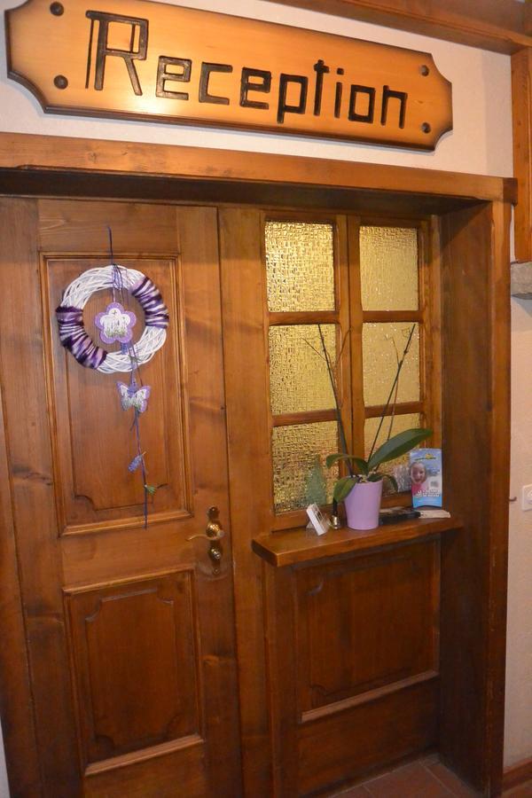 Hotel Baergsunnu Saas-Grund Luaran gambar