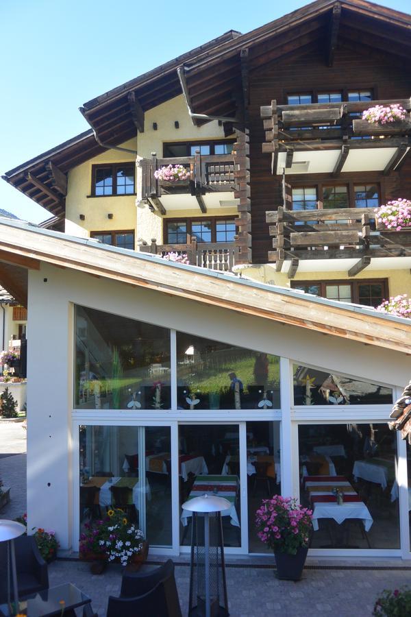 Hotel Baergsunnu Saas-Grund Luaran gambar