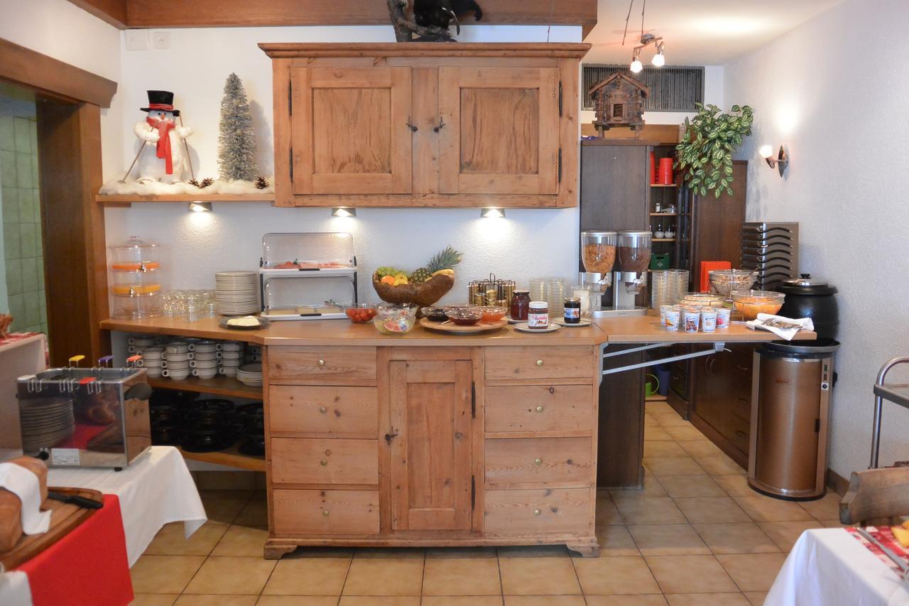Hotel Baergsunnu Saas-Grund Luaran gambar