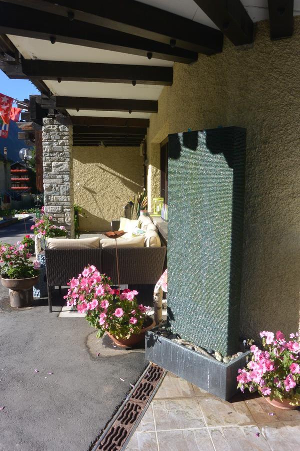 Hotel Baergsunnu Saas-Grund Luaran gambar