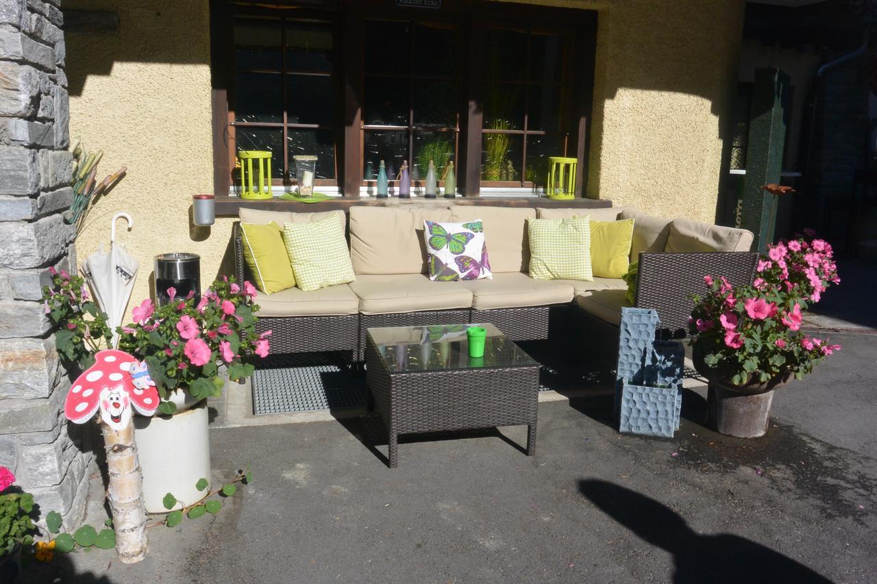 Hotel Baergsunnu Saas-Grund Luaran gambar