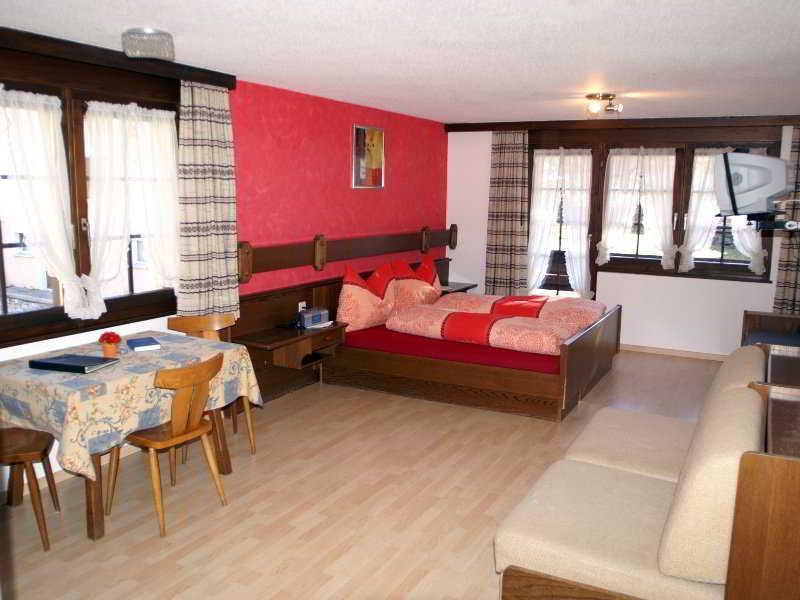 Hotel Baergsunnu Saas-Grund Luaran gambar