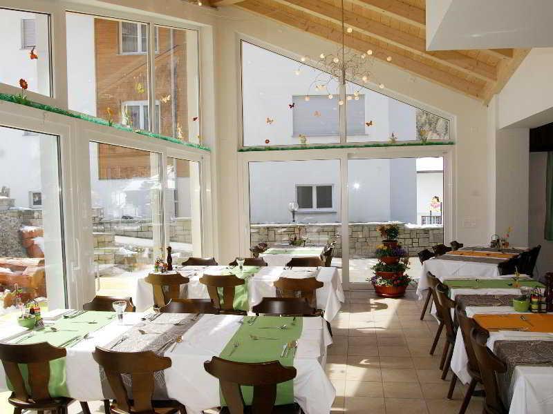 Hotel Baergsunnu Saas-Grund Luaran gambar